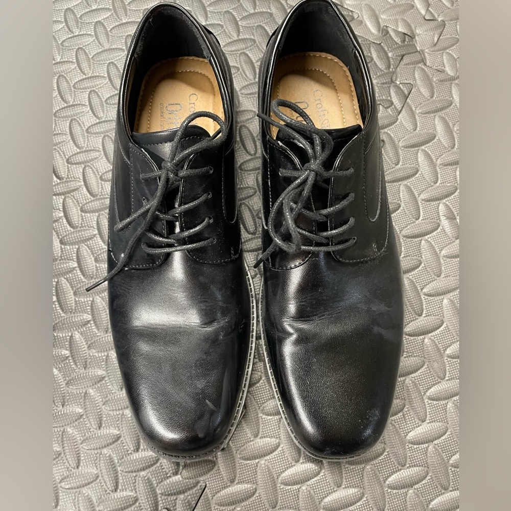 Croft & Barrow mens lightweight flexible sole dress shoes 9.5